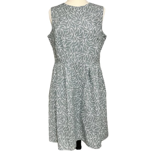 Océanite Dress in Cedar Sage - Picture 1 of 6